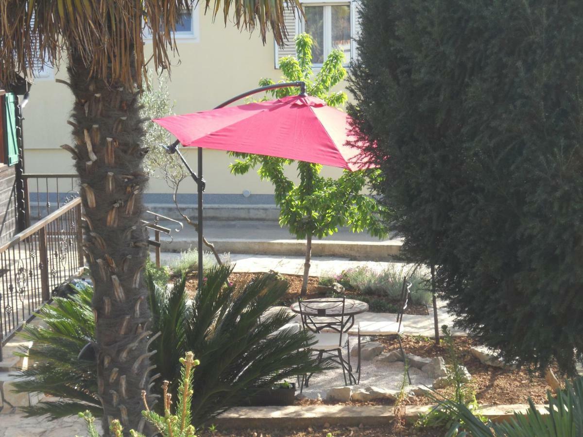 Apartment Guste Sibenik Bagian luar foto
